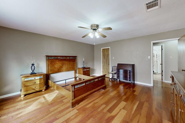 3024 Westwood Main Drive, Bryan, TX 77807