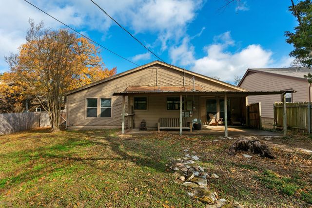 3024 Westwood Main Drive, Bryan, TX 77807