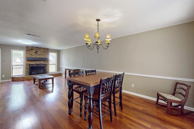 3024 Westwood Main Drive, Bryan, TX 77807