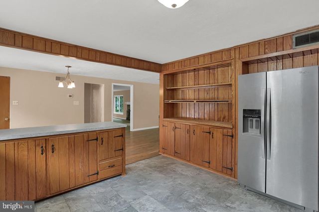 175 PICKETT RD, Dover, PA 17315