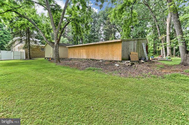 175 PICKETT RD, Dover, PA 17315