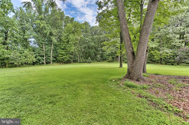 175 PICKETT RD, Dover, PA 17315