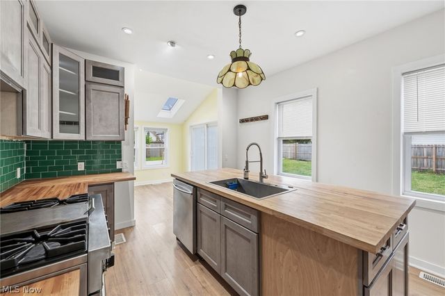 3538 Storer Avenue, Cleveland, OH 44109