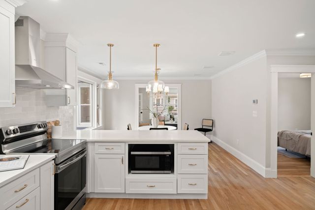 31-33 Pondview Road 33, Arlington, MA 02474