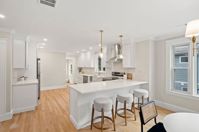 31-33 Pondview Road 33, Arlington, MA 02474