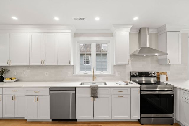 31-33 Pondview Road 33, Arlington, MA 02474