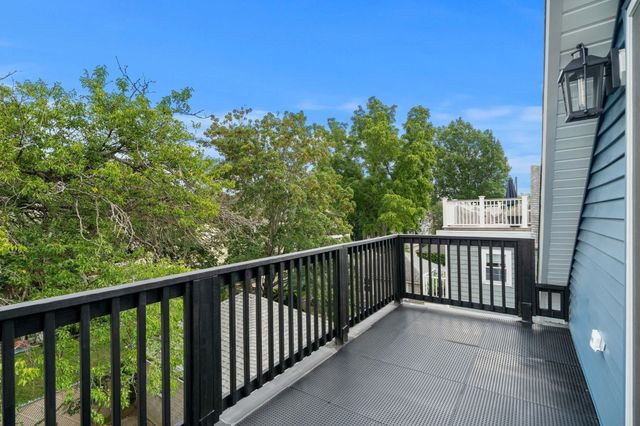 31-33 Pondview Road 33, Arlington, MA 02474