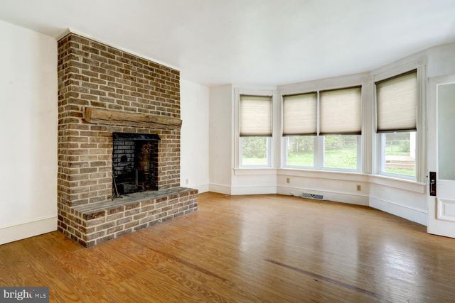 1033 WOODS AVE, Lancaster, PA 17603