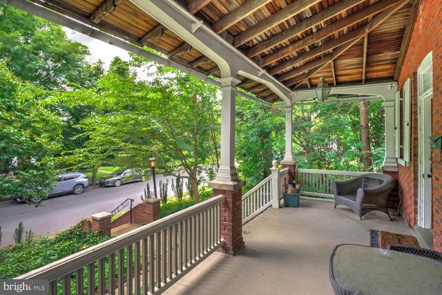 1033 WOODS AVE, Lancaster, PA 17603