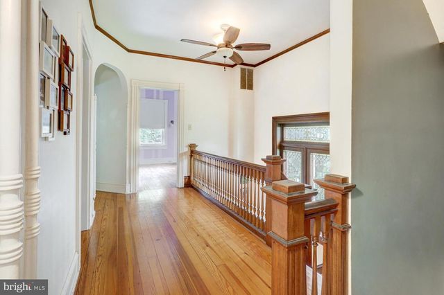1033 WOODS AVE, Lancaster, PA 17603