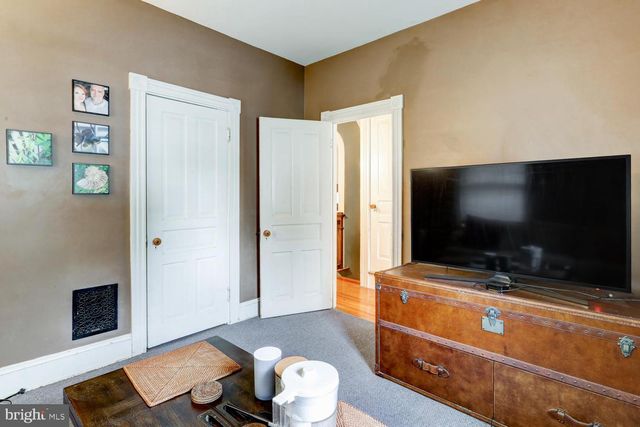 1033 WOODS AVE, Lancaster, PA 17603
