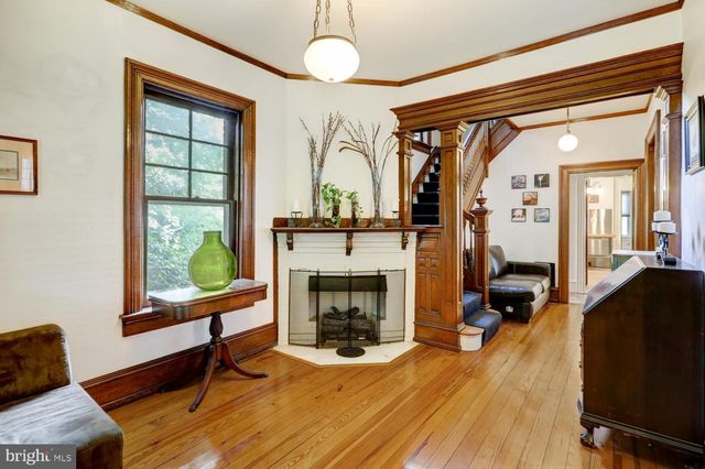 1033 WOODS AVE, Lancaster, PA 17603