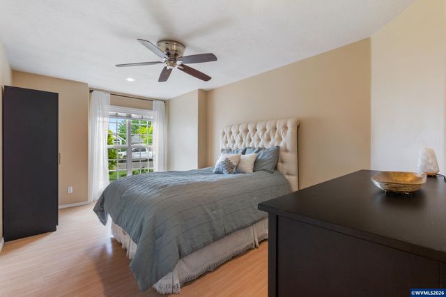 1166 Keystone Lp NE, Keizer, OR 97303