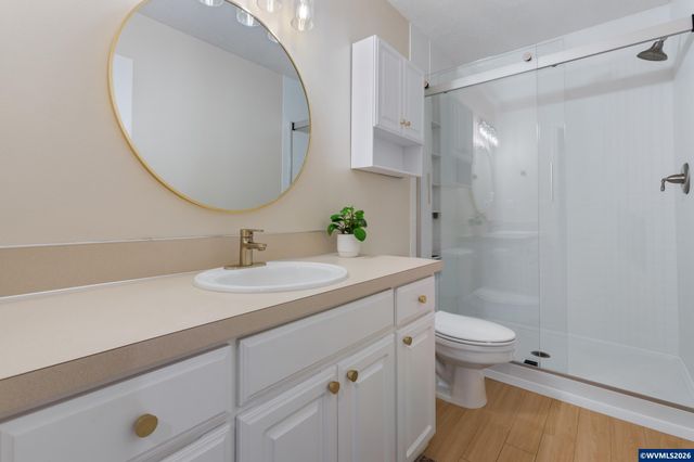 1166 Keystone Lp NE, Keizer, OR 97303