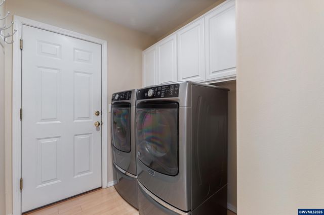 1166 Keystone Lp NE, Keizer, OR 97303