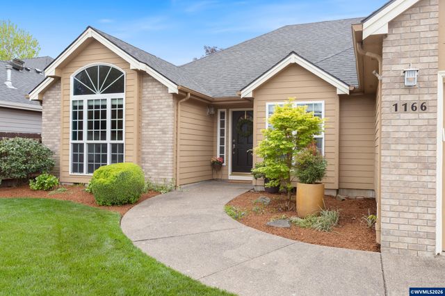 1166 Keystone Lp NE, Keizer, OR 97303