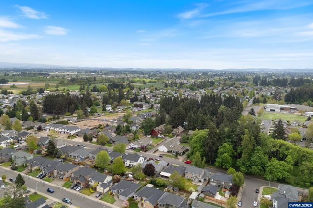 1166 Keystone Lp NE, Keizer, OR 97303