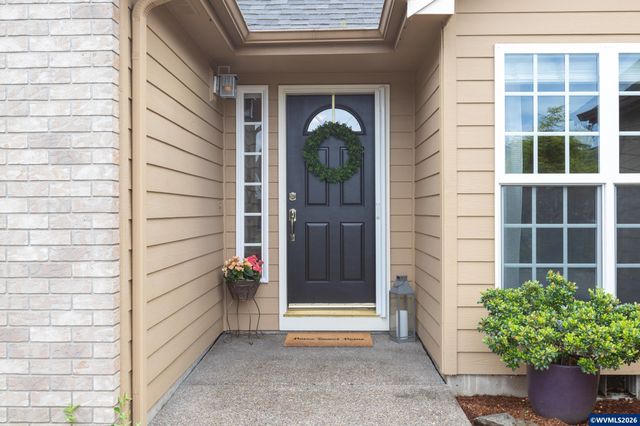 1166 Keystone Lp NE, Keizer, OR 97303