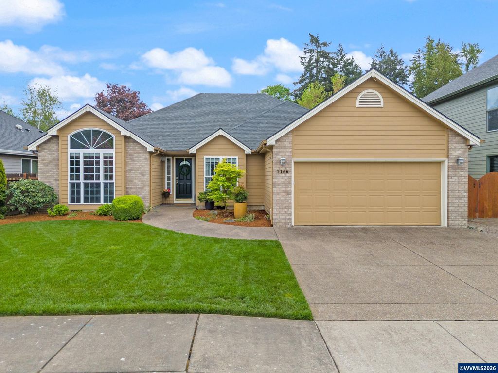 1166 Keystone Lp NE, Keizer, OR 97303