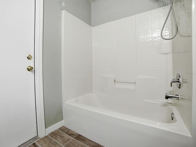 4030 LAKE BLUFF DRIVE, Mascotte, FL 34753