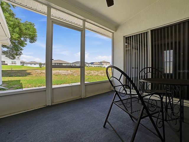 4030 LAKE BLUFF DRIVE, Mascotte, FL 34753