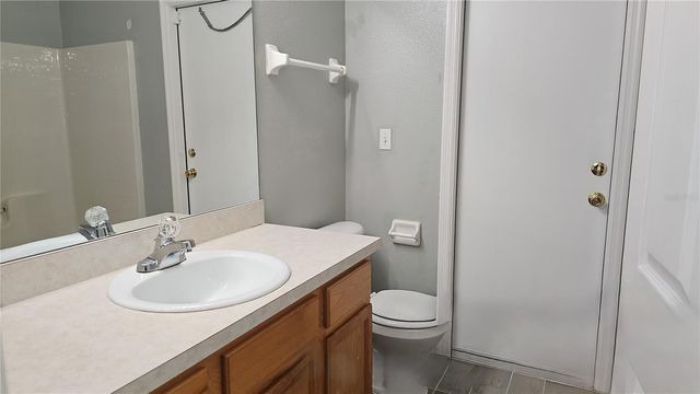 4030 LAKE BLUFF DRIVE, Mascotte, FL 34753