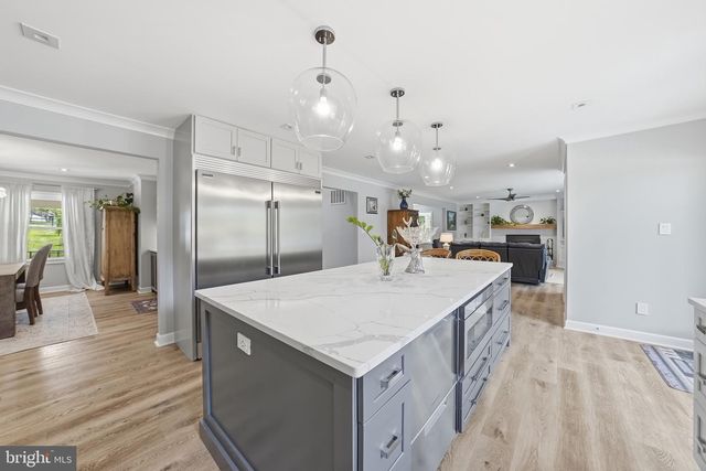 10834 HENDERSON RD, Fairfax Station, VA 22039