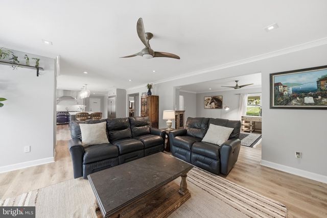 10834 HENDERSON RD, Fairfax Station, VA 22039
