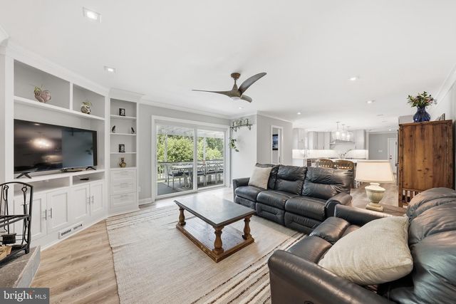 10834 HENDERSON RD, Fairfax Station, VA 22039