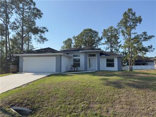 3707 38th ST SW, Lehigh Acres, FL 33976