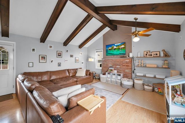8-27 Oak Street, Fair Lawn, NJ 07410