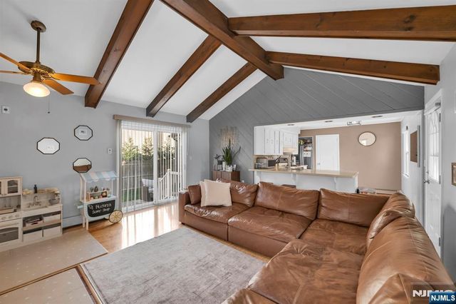 8-27 Oak Street, Fair Lawn, NJ 07410