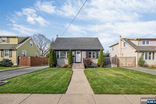 8-27 Oak Street, Fair Lawn, NJ 07410