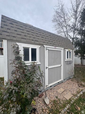 888 E DUPLER RD, Sandy, UT 84094