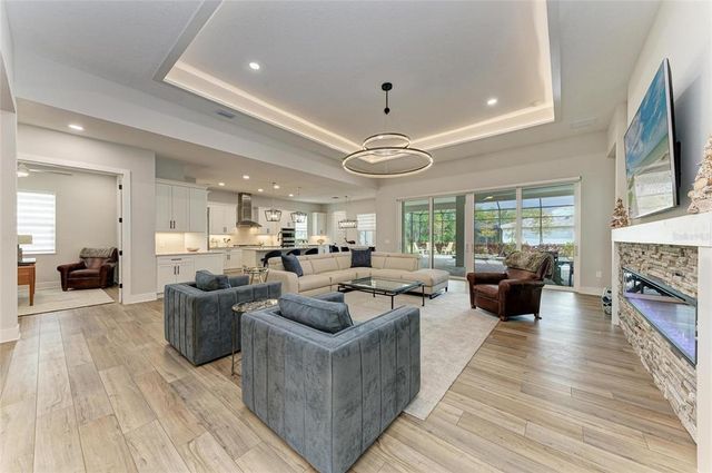 990 SEASCAPE PLACE, Sarasota, FL 34240