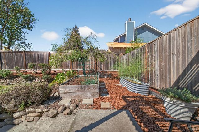 5410 Corbett Cir, Santa Rosa, CA 95403