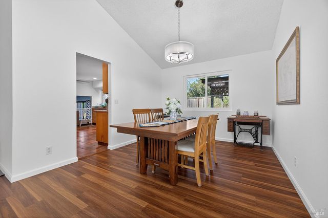 5410 Corbett Cir, Santa Rosa, CA 95403