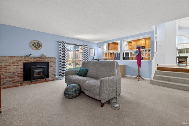 5410 Corbett Cir, Santa Rosa, CA 95403