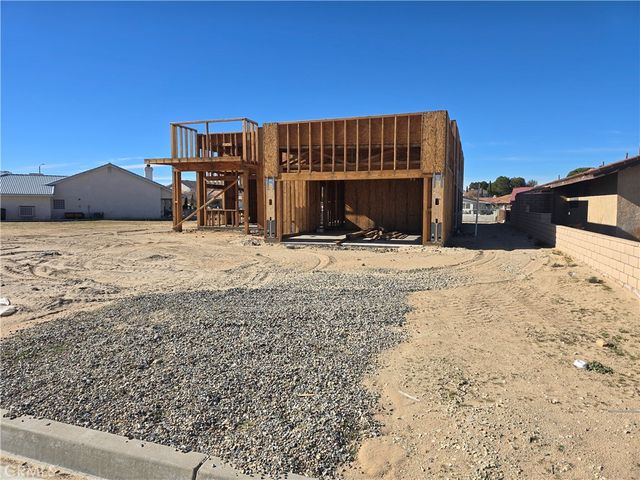 26570 Spar Lane, Helendale, CA 92342