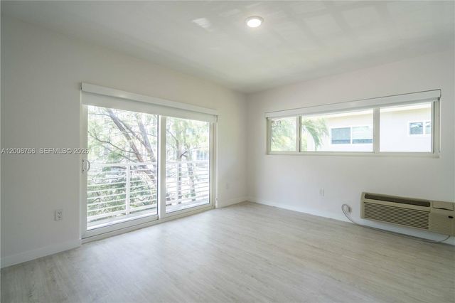 1185 98th St 10, Bay Harbor Islands, FL 33154