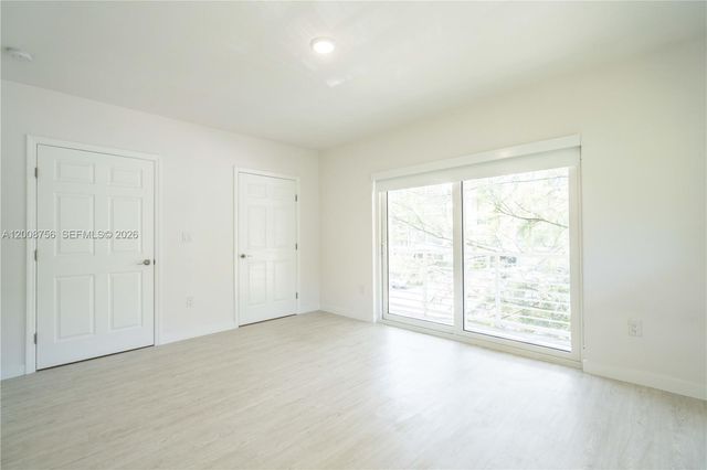 1185 98th St 10, Bay Harbor Islands, FL 33154