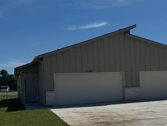 15401-15403 W Josephine St, Goddard, KS 67052