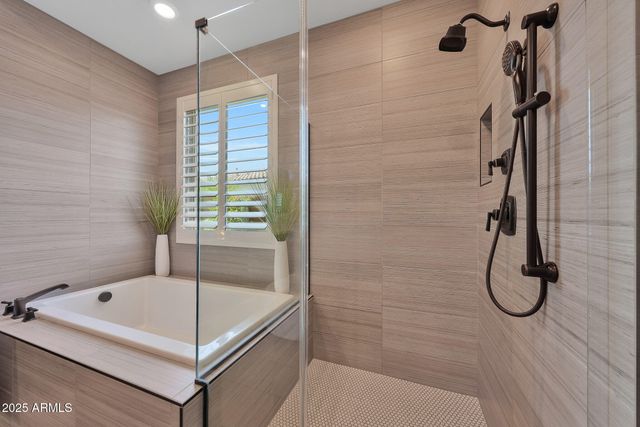 2028 E CHAMA Drive, Phoenix, AZ 85024