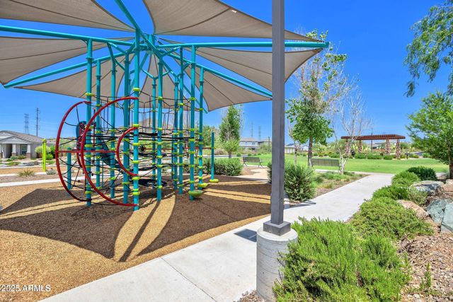 2028 E CHAMA Drive, Phoenix, AZ 85024