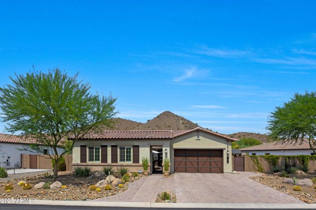 2028 E CHAMA Drive, Phoenix, AZ 85024