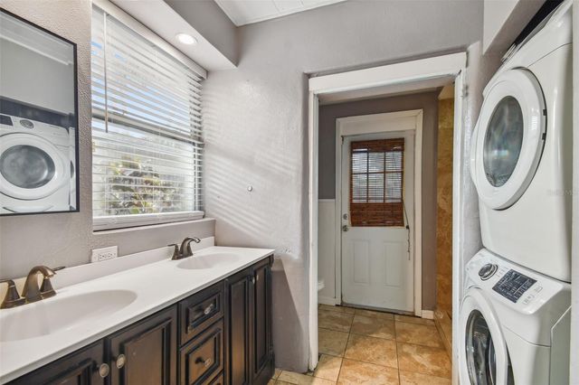 1921 W STATE STREET, Tampa, FL 33606