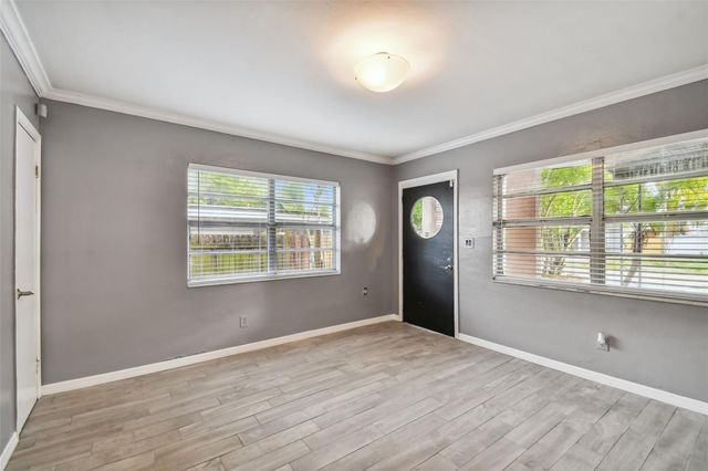 1921 W STATE STREET, Tampa, FL 33606