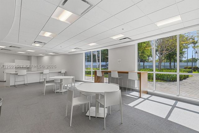 600 Three Islands Blvd 616, Hallandale Beach, FL 33009
