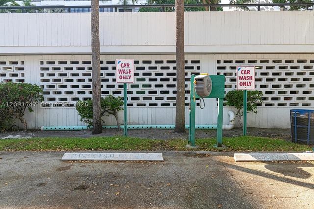 600 Three Islands Blvd 616, Hallandale Beach, FL 33009