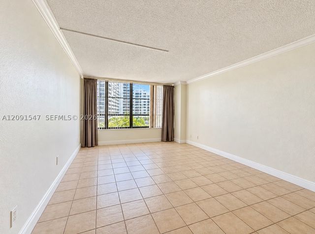 600 Three Islands Blvd 616, Hallandale Beach, FL 33009